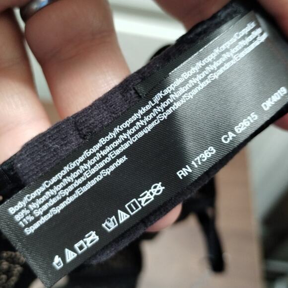 DKNY NWT Size 36A Black Modern Lace Unlined Underwire Demi Bra DK4019 - Picture 7 of 9